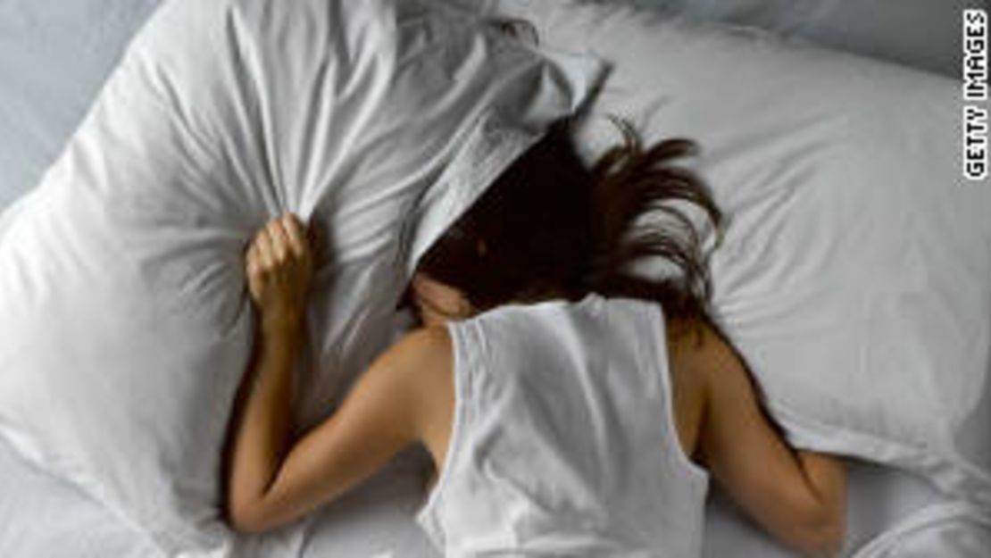 CNNE 31b1ae63 - 111114074528-insominia-fibromyalgia-woman-sleep-1114-story-body