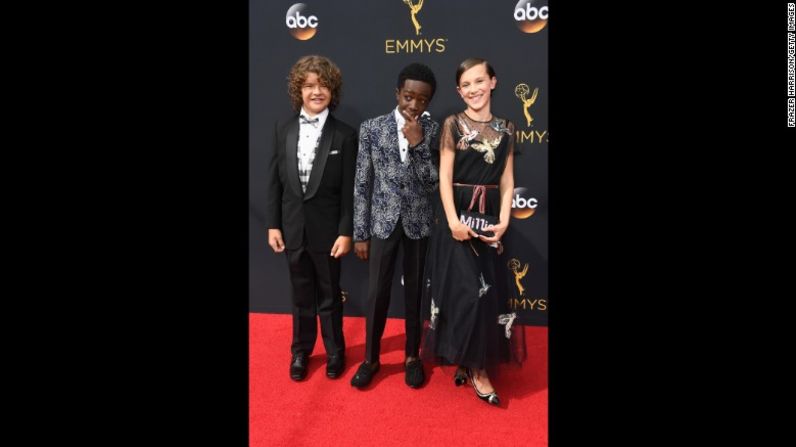 Gaten Matarazzo, Caleb McLaughlin y Millie Bobby Brown.