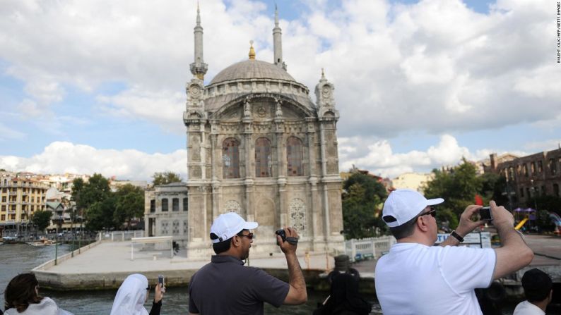 8. Estambul, Turquía — Estambul sigue en la lista a pesar de caer desde el quinto puesto que ocupó en 2015. Los últimos meses han sido duros para esta ciudad —y para el resto del país— que ha tenido que soportar las secuelas de un fallido golpe de Estado.