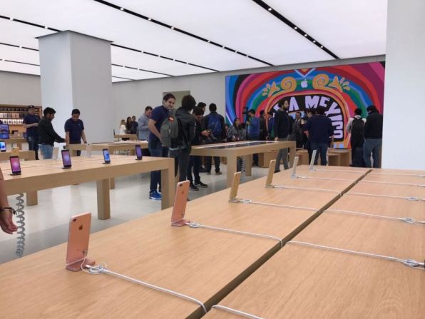 Los usuarios podrán traer sus dispositivos antiguos y recibir una suma de dinero para comprar nuevas versiones de los gadgets de Apple.