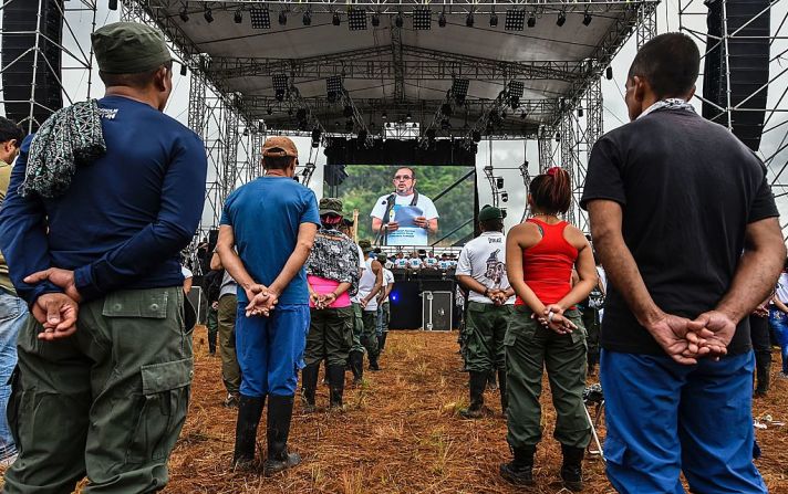 La X Conferencia Nacional de las FARC — La que será la última Conferencia Nacional Guerrillera de las FARC se llevó a cabo esta semana. Allí el grupo guerrillero debatió el Acuerdo Final alcanzado con el gobierno. Allí la guerrilla discutió las disposiciones que regirán el tránsito de esa organización hacia un partido político.