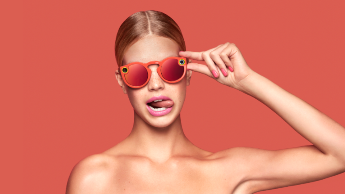 CNNE 324405 - snapchat-spectacles-woman-cnn