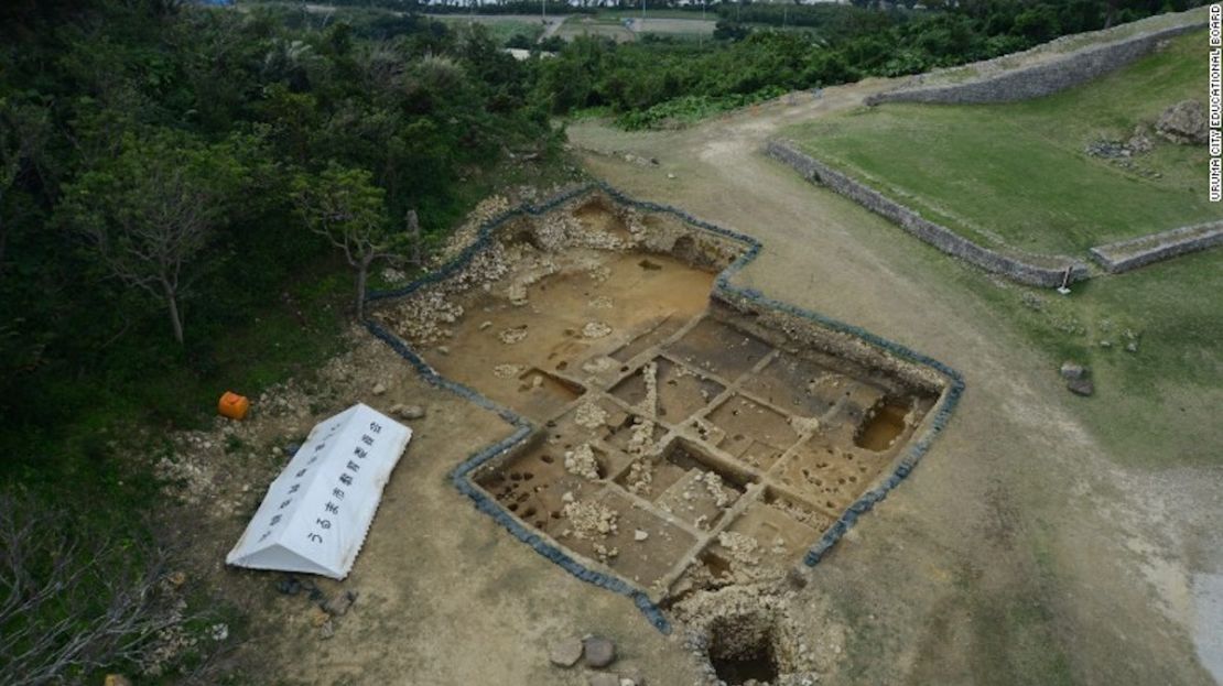 Una vista aérea del lugar de excavación del castillo de Kasturen.