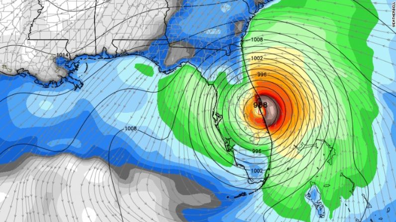 Florida se prepara para el "impacto directo" del huracán