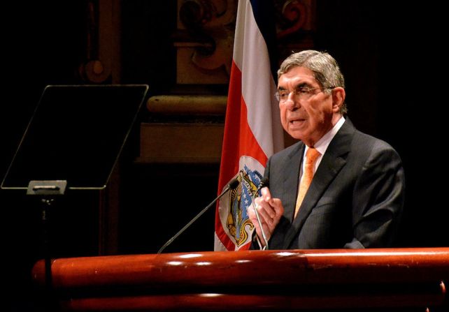 Óscar Arias Sanchez, expresidente de Costa Rica, premio Nobel de la Paz 1987 por su trabajo por la paz en Centroamérica.