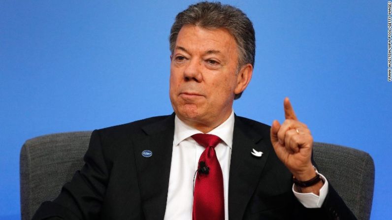 El presidente de Colombia Juan Manuel Santos ganó el Premio Nobel de Paz de 2016 por el histórico acuerdo que logró con la guerrilla de las FARC. Mira en esta galería otros ganadores de este galardón.