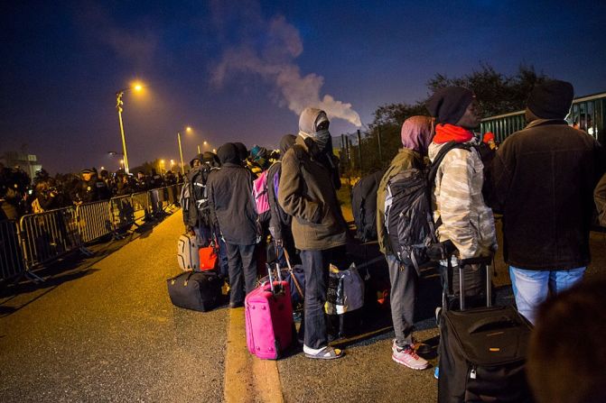 Entre 6.000 y 10,000 inmigrantes vivían en el campamento de Calais (Jack Taylor/Getty Images).