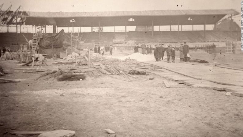 El famoso estadio de los Cubs, el Wrigley Field, es el segundo más viejo de la MLB aún en uso. Y ni siquiera existía cuando ganaron por última vez. El Weeghman Park —que cambió de nombre a Wrigley Field en 1927— fue terminado en 194