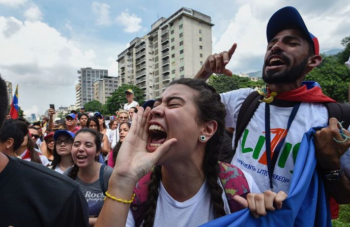 La oposición ha llamado a la marcha 'La toma de Venezuela' y esperan que miles se unan a su convocatoria.