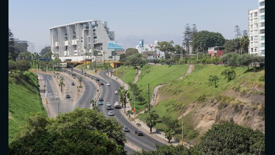 UTEC - Universidad de Ingeniería y Tecnología, Lima, Perú.