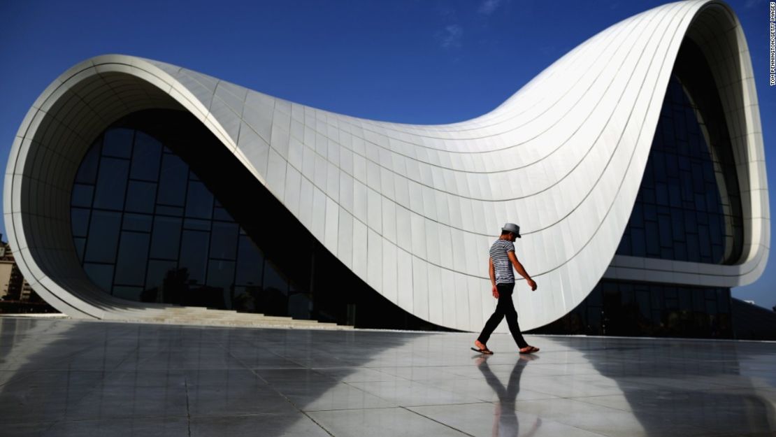 Heydar Aliyev Centre en Baku, Azerbaiyán.