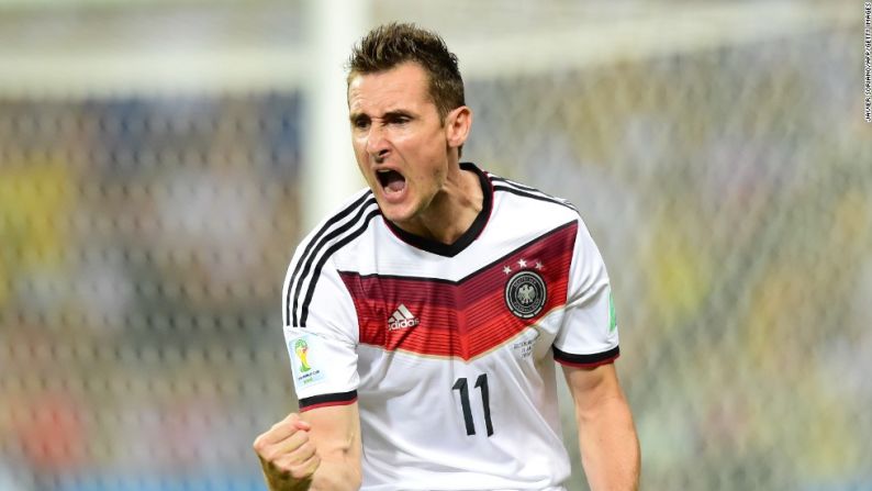 Klose celebra su gol ante Ghana en 2014.