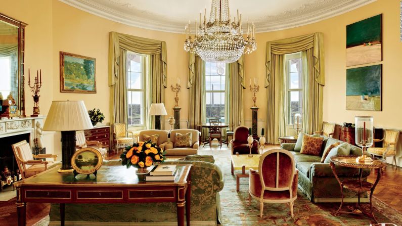 La Sala Oval Amarilla | La familia presidencial de Estados Unidos abrió las puertas de su residencia privada para la edición de diciembre de la revista Architectural Digest.