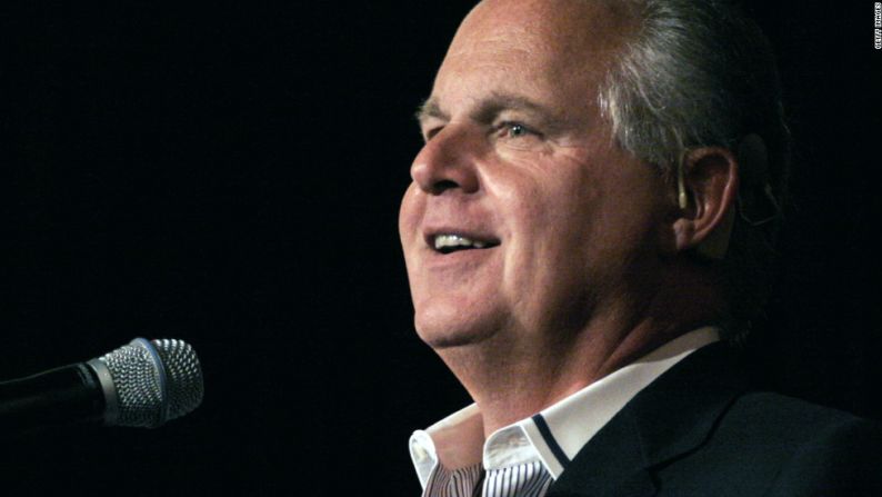 El comentarista político conservador Rush Limbaugh ocupa el décimo lugar de la lista Forbes, con 79 millones de dólares.