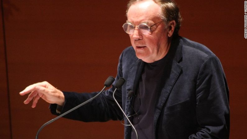 El escritor de novelas de suspenso James Patterson facturó este año 95 millones de dólares.