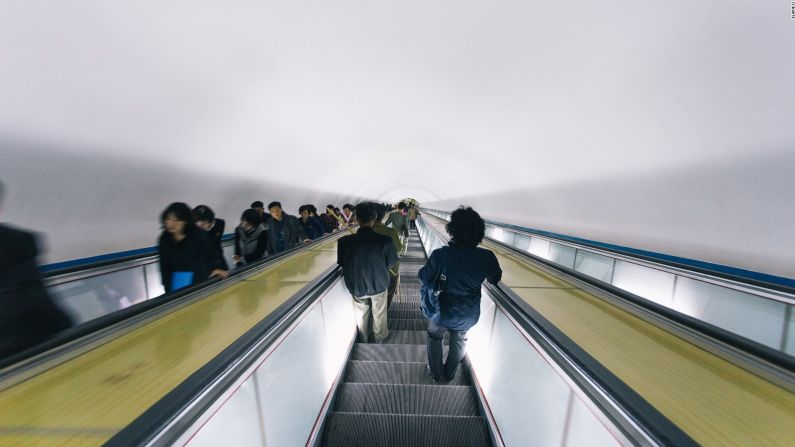 Este metro es uno de los más profundos del mundo.