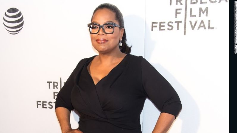 La reina de los medios Oprah Winfrey manifestó su elección presidencial en junio pasado. “Esto con ella”, dijo Winfrey cuando hizo público su apoyo a Hillary Clinton.