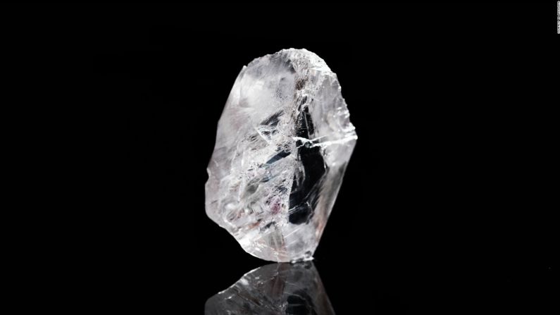 En septiembre, la relojería y joyería suiza Grisogono compró en una subasta el diamante más caro del mundo. La piedra preciosa está valorada en 63 millones de dólares.