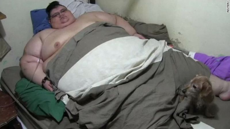 El hombre más obeso del mundo deja su cama por primera vez en 6 años | cnn