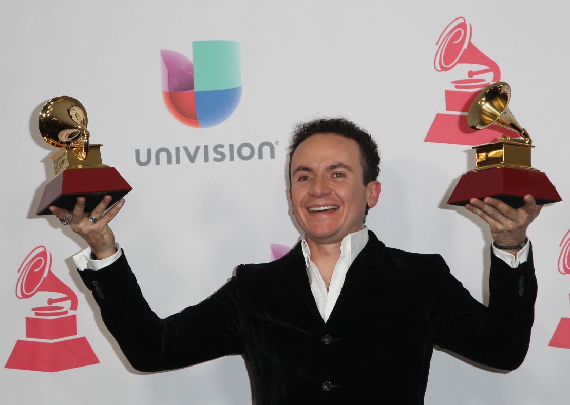 CNNE 348223 - us-music-entertainment-latin-grammy-pressroom