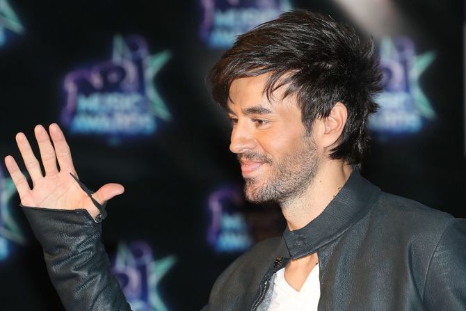 Enrique Iglesias fue galardonado como Artista Favorito Latino, arrebatándole el premio al colombiano J Balvin quien también estaba nominado en esa categoría.