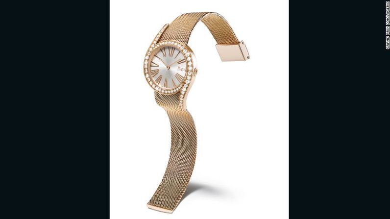 Premio Reloj Femenino (Ladies Watch Prize) - El reloj brazalete de oro rosa “Limelight Gala Milanesa” de Piaget obtuvo el Premio Reloj Femenino 2016. Con una venta al por menor por más de 35.000 dólares, esta pieza de diamantes tiene un movimiento de cuarzo.