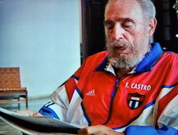 28 de octubre de 2006 | Fidel Castro durante el programa 'Mesa Redonda' de Cubavisión.