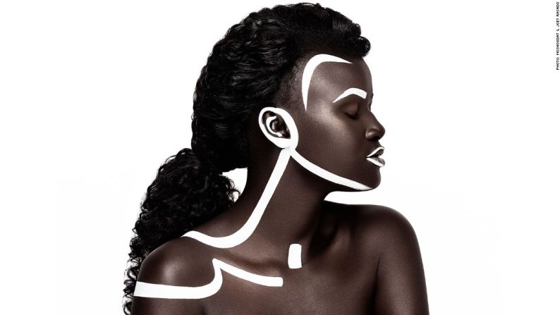 La modelo senegalesa Khoudia Diop se hace llamar a sí misma la 'Diosa de la Melanina'. (Foto: Moshoodat & Joey Rosado).