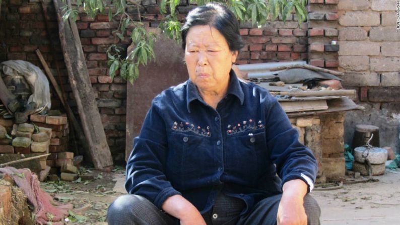 La madre de Nie, Zhang Huanzhi, luchó durante muchos años por limpiar el nombre de su hijo. Zhang espera que el gobierno chino no repita con otras familias el gran error que cometió hace 21 años con la suya.