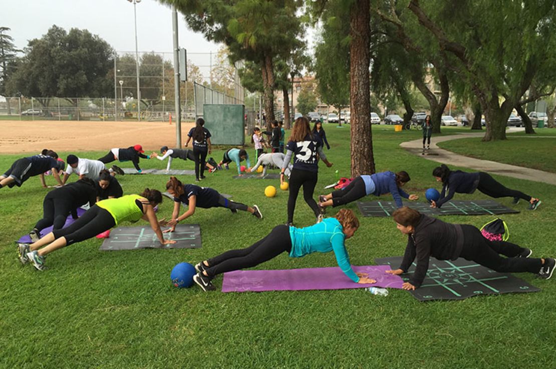 El Recreation Park en San Fernando estaba usualmente vacío antes de que los estudiantes empezaran a ofrecer clases gratis.