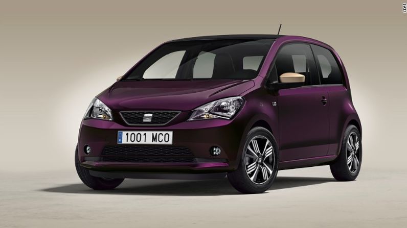 Bajo el nombre de Seat Mii, Cosmopolitan y Seat presentaron su creación como un carro para mujeres. “Con su exclusivo diseño y sus toques femeninos, como espejos en los visores o el gancho para carteras, el auto se adapta todas las necesidades y personalidades. Incluída la tuya”, aseguró el fabricante.