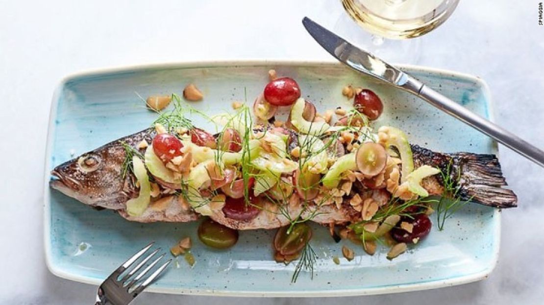 Un espectáculo con comida de mar: la tradición navideña de los siete pescados en Italia