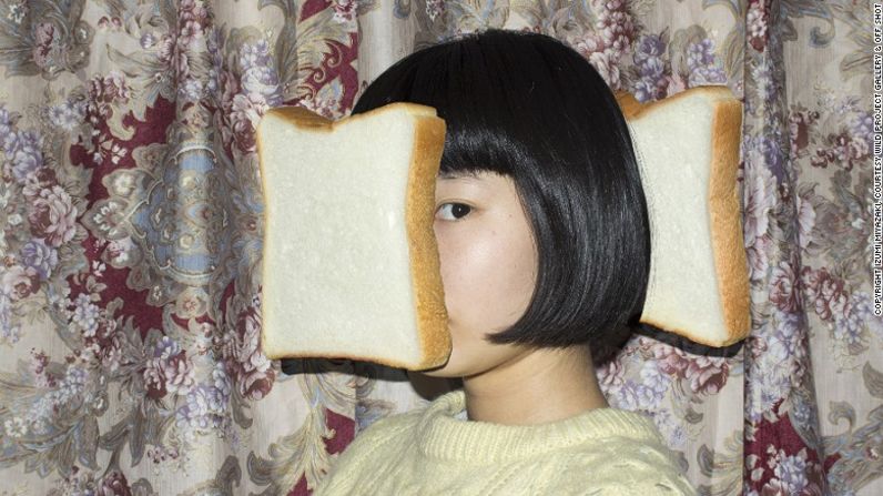 Sandwich, 2013 — Un excelente ejemplo de la excéntrica personalidad de Miyazaki: Sandwich es bastante auto-explicativo. La artista dice que no tenía un propósito específico cuando compuso la pieza, simplemente pensó que sería divertido.