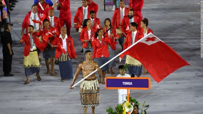 Su decisión de aparecer como lo hizo en la ceremonia de apertura de Río llevó a apasionadas reacciones, incluso de sus colegas en el Estadio Olímpico.