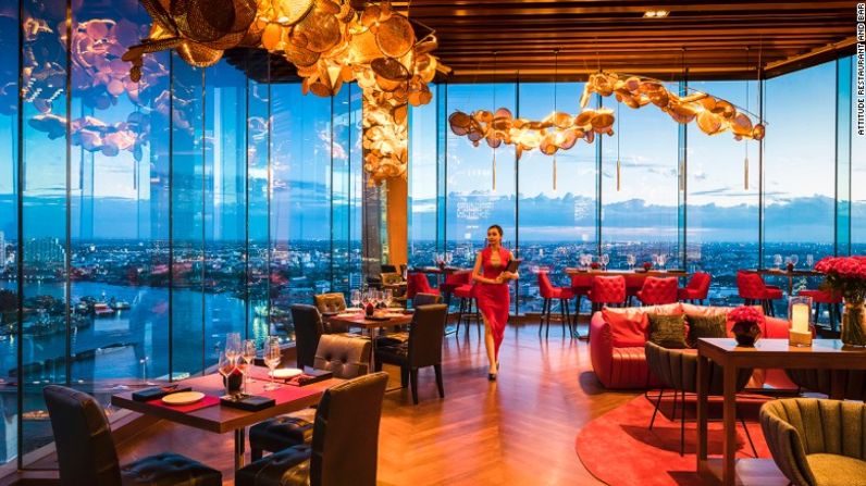 Attitude, Bangkok, Tailandia — Ubicado en el piso 26 del nuevo hotel Avani, 'Attitude' es el más reciente restaurante en la ciudad que ofrece vistas y comida geniales.