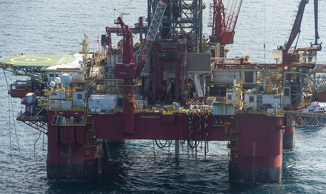 Vista aérea de una plataforma petrolera de la compañía PEMEX en el Golfo de México.