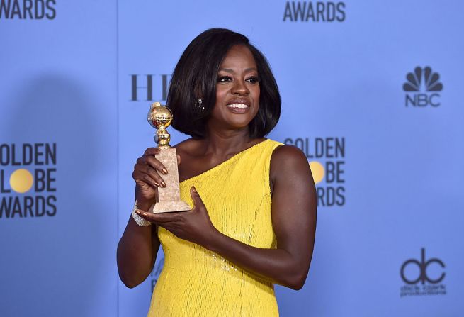 Viola Davis fue galardonada con un Globo de Oro como Mejor Actriz de reparto por su actuación en el drama 'Fences'.