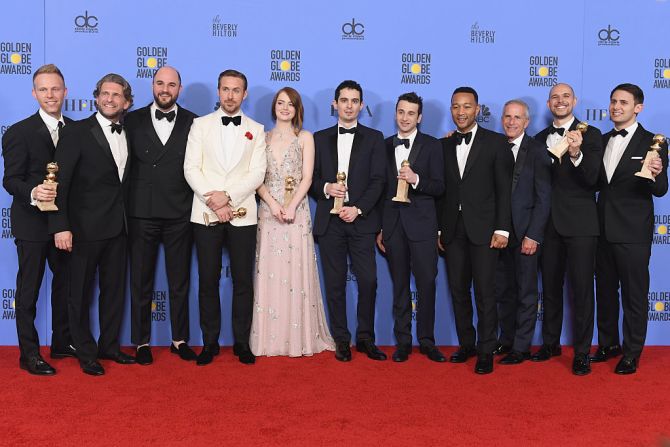 La película 'La La Land' fue la máxima ganadora en la noche al llevarse siete Globos de Oro a Mejor Película musical o comedia, Mejor Actor en comedia o musical, Mejor Actriz en musical o comedia, Mejor Director, Mejor Guión, Mejor banda sonora original y Mejor Canción original.