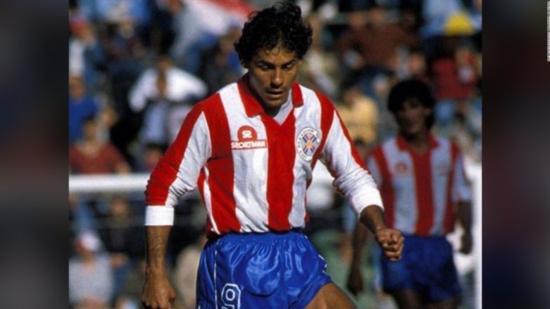 Cabañas jugó con la Selección de Paraguay en el Mundial de México 86.