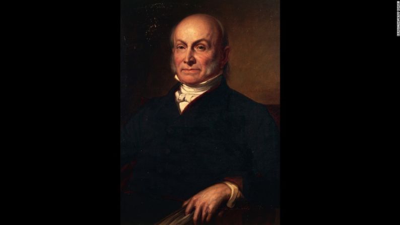 John Quincy Adams, hijo del expresidente John Adams, tomó posesión en 1825. Es uno de los tres mandatarios que no usaron la Biblia durante el acto de investidura. De hecho, optó por un volumen de derecho. Theodore Roosevelt tampoco usó la Biblia ni ningún libro en su primera posesión en 1901. Lyndon B. Johnson, por su parte, utilizó el Misal Católico Romano de John F. Kennedy durante su juramento, arreglado de manera apresurada, a bordo de Air Force One.