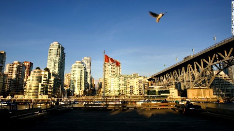 Le sigue Vancouver, en Canadá.