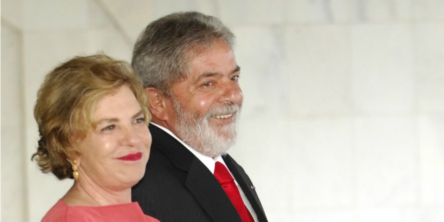 Marisa Leticia, la esposa del expresidente de Brasil Luiz Inacio Lula da Silva falleció el pasado 3 de febrero a los 66 años. Un día antes de fallecer fue diagnosticada con muerte cerebral.