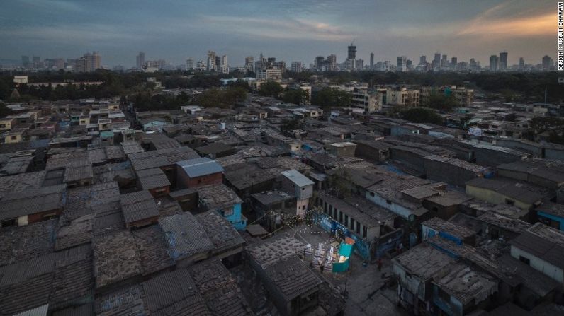 El Museo del Diseño Dharavi es un espacio itinerante de exhibiciones, que puede ubicarse en distintos lugares de una ciudad para promover al diseño como una herramienta de cambio social e innovación.