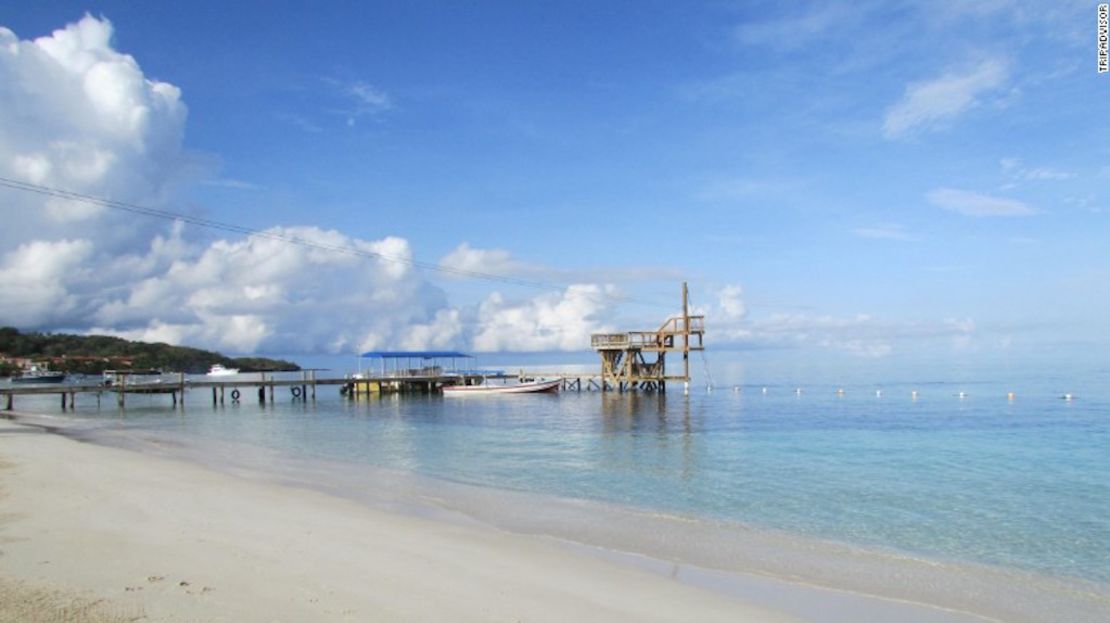 Honduras es un país muy pequeño, ubicado en Centroamérica, pero tiene algunas de las playas más bellas del mundo, según las grandes guías de viajes.