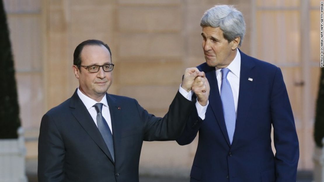 CNNE 378571 - cnn-hollande-kerry