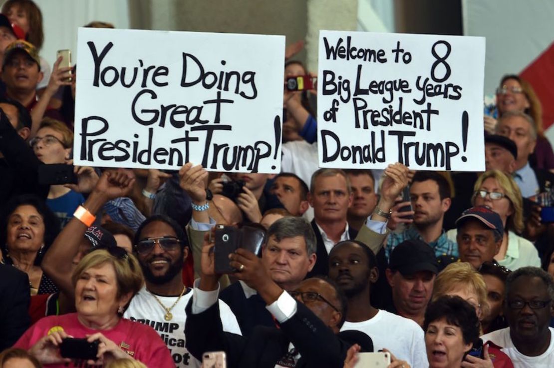 Simpatizantes de Trump en Melbourne, Florida.