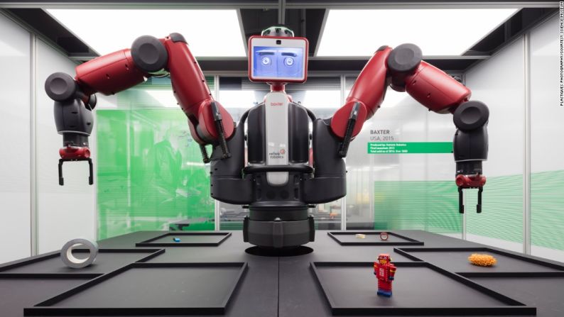 Baxter, desarrollado por Rethink Robotics, puede realizar tareas sencillas, como cargar y descargar cajas.