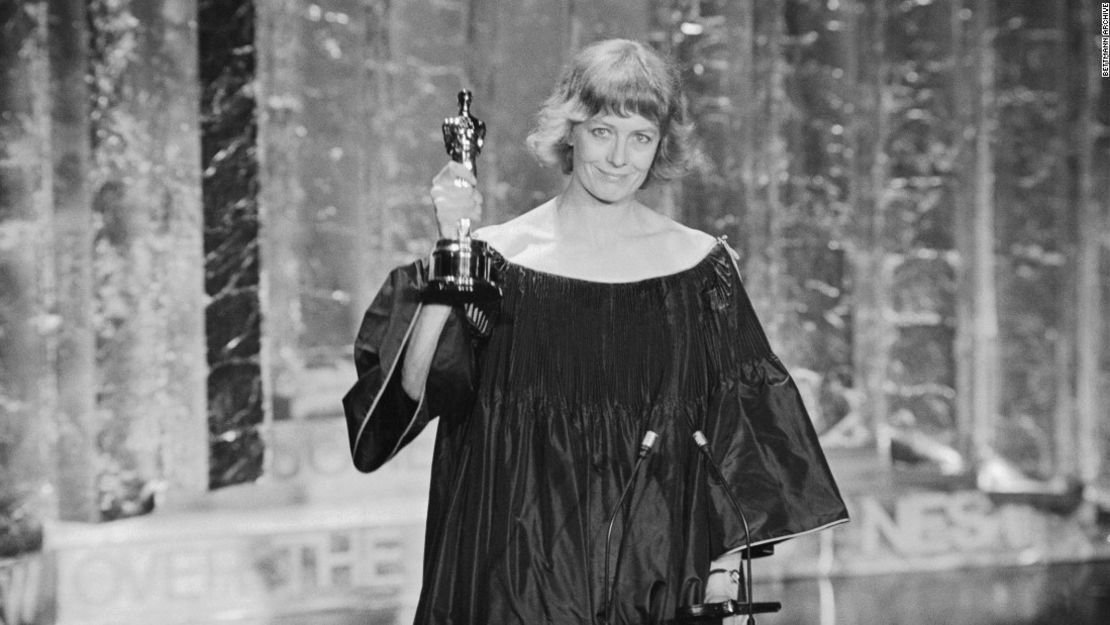 La actriz Vanessa Redgrave, recibió el premio a la mejor actriz de reparto por su papel en "Julia" en los 50 Premios de la Academia el 3 de abril de 1978 en el Dorothy Chandler Pavilion, y durante su discurso de aceptación defendió el activismo palestino.