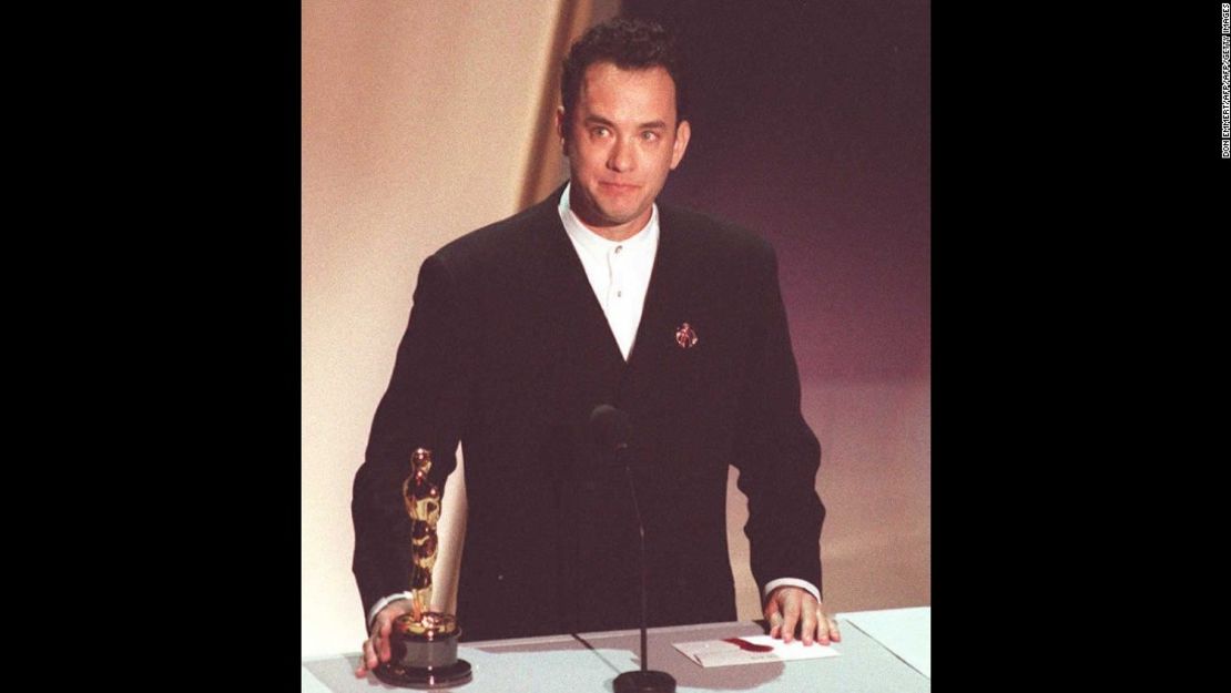 Tom Hanks (1994).