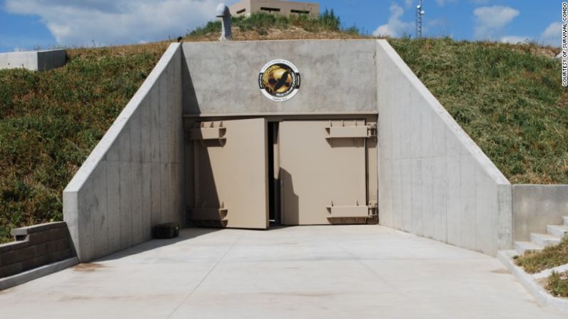 Los refugios de alta seguridad de hoy en día no tienen nada que ver con los de la Guerra Fría. Este se desarrolló sobre dos silos de misiles abandonados en Kansas. Además de proteger de un ataque nuclear ofrecen comodidades que no se encuentran en sus contrapartes del siglo XX.